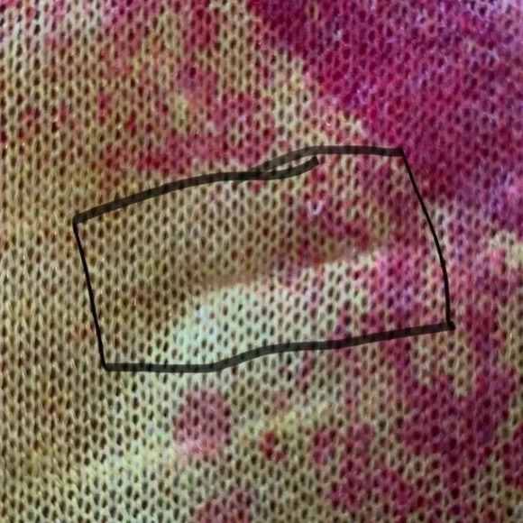 SOFT SURROUNDINGS Plein De Couleurs
Multicolored Abstract Paint Sweater … - Picture 9 of 13